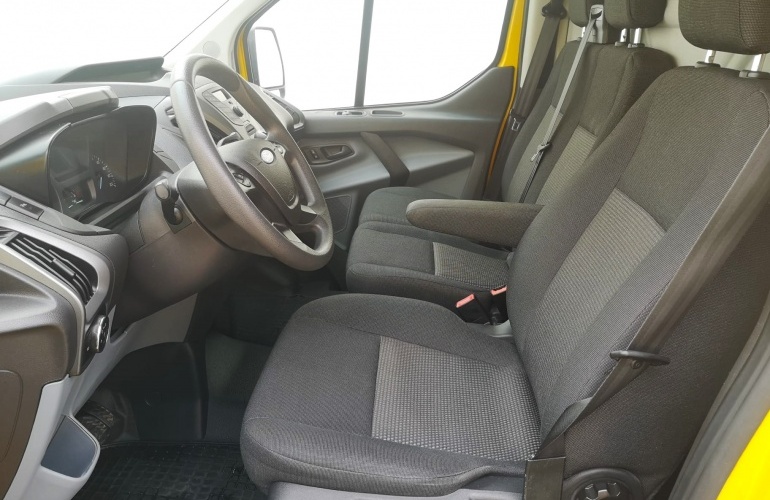 Pronájem dodávky Ford Transit Custom L2H1 Autopůjčovna Olomouc