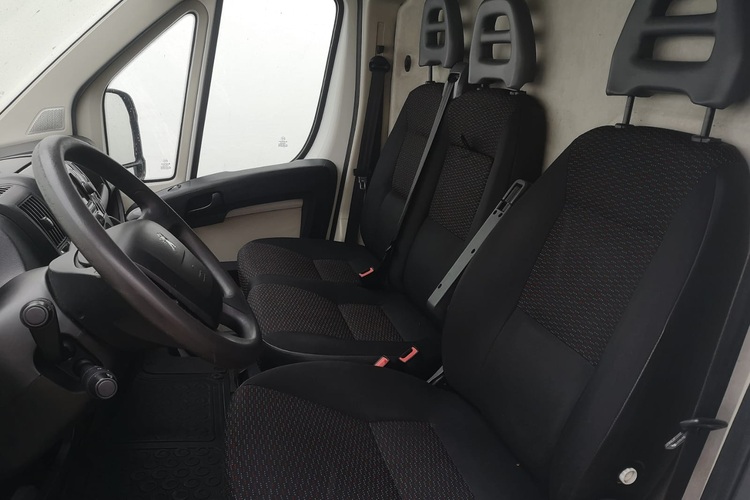 Pronájem dodávky Peugeot Boxer L3H2
