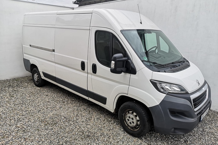 Pronájem dodávky Peugeot Boxer L3H2