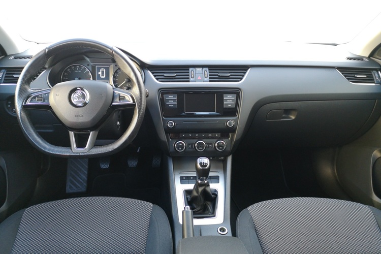 pronájem Škoda Octavia autopůjčovna Olomouc