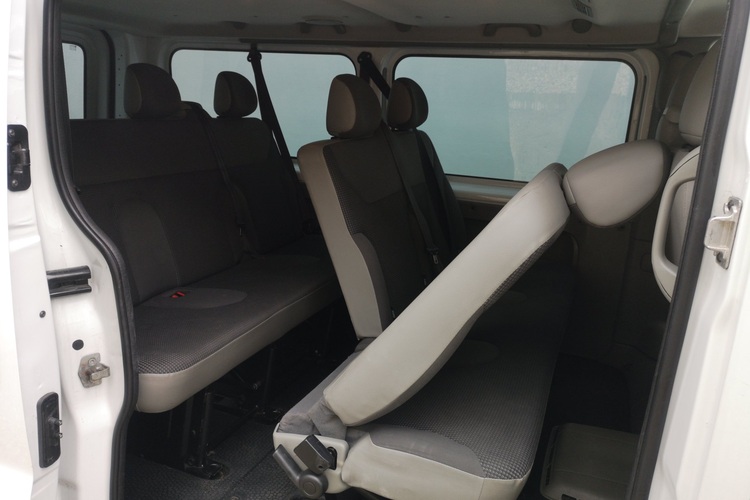 pronájem devítimístné dodávky autopůjčovna Olomouc