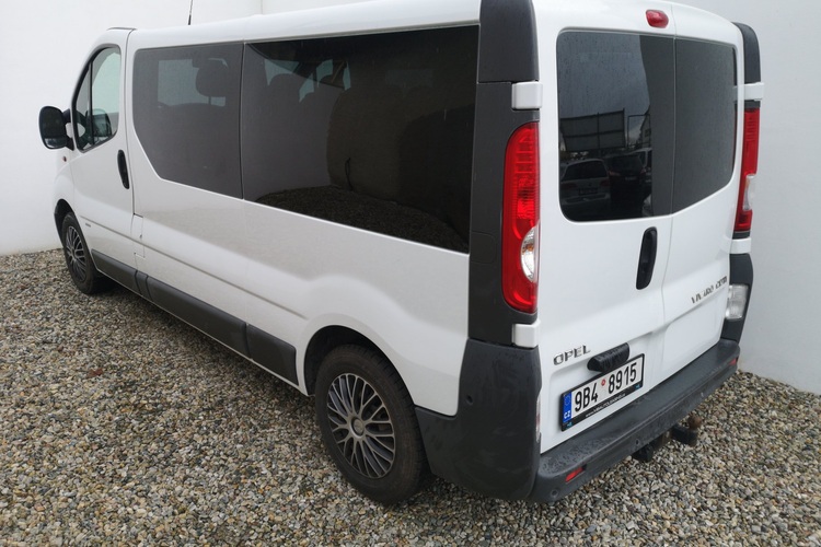 pronájem devítimístné dodávky autopůjčovna Olomouc