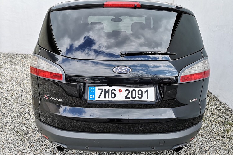 pronájem Ford Smax autopůjčovna Olomouc