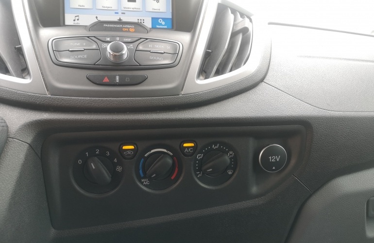 pronájem dodávky Ford Transit L3H2