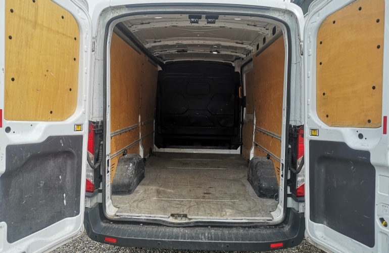 pronájem dodávky Ford Transit L3H2